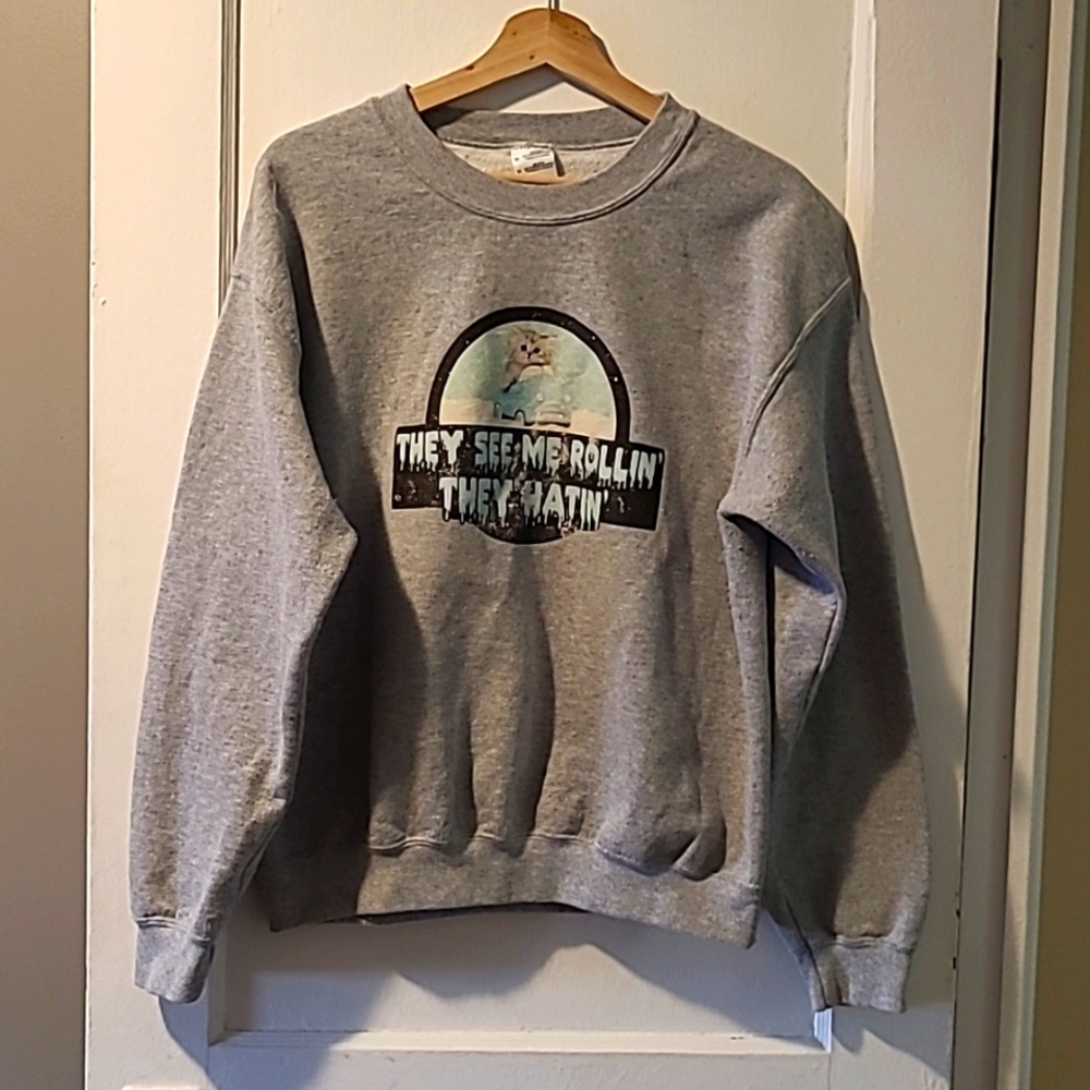 Vintage Cute Cat Grey Sweater Medium "See me rollin"